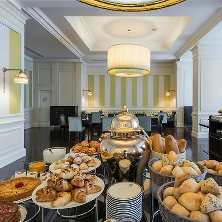 Savoia Excelsior Palace - Starhotels Collezione 4*