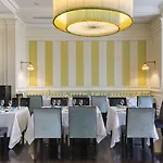 Hotel Savoia Excelsior Palace - Starhotels Collezione 4*