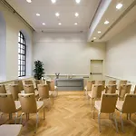 Hotel Savoia Excelsior Palace - Starhotels Collezione 4*