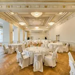 Hotel Savoia Excelsior Palace - Starhotels Collezione 4*