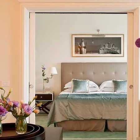 Hotel Savoia Excelsior Palace - Starhotels Collezione 4*