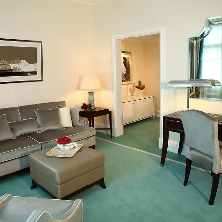 Hotel Savoia Excelsior Palace - Starhotels Collezione 4*