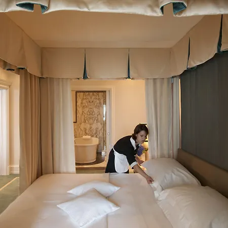 사보이아 엑셀시오르 팰리스 - 스타호텔 콜레지오네 호텔