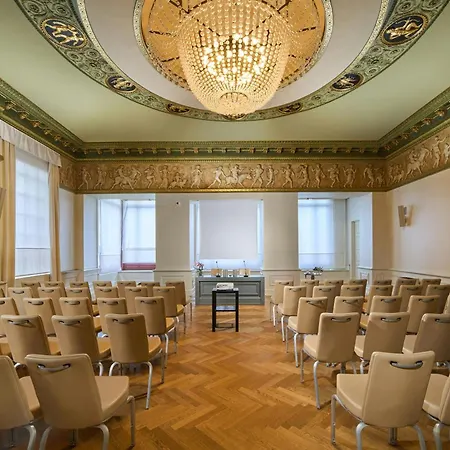 Savoia Excelsior Palace - Starhotels Collezione 4* Triest