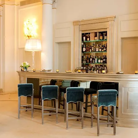 Hotel Savoia Excelsior Palace - Starhotels Collezione 4*