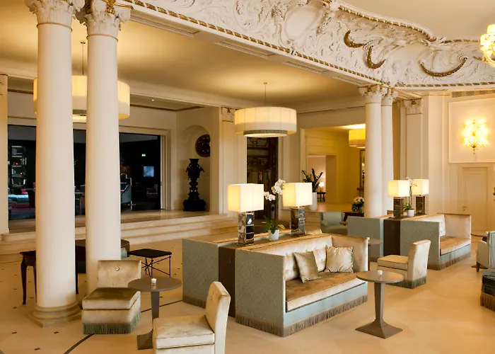 Savoia Excelsior Palace - Starhotels Collezione 4* Triest