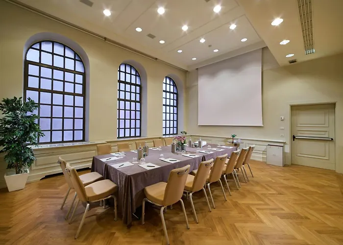 Savoia Excelsior Palace - Starhotels Collezione Hotel