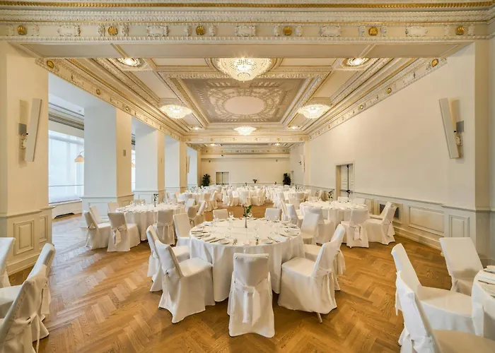 Hotel Savoia Excelsior Palace - Starhotels Collezione 4*