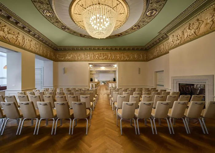 Savoia Excelsior Palace - Starhotels Collezione 4*